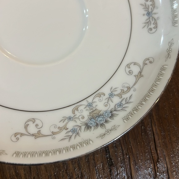 Diane Fine Porcelain China Saucer   Japan - Picture 5 of 5